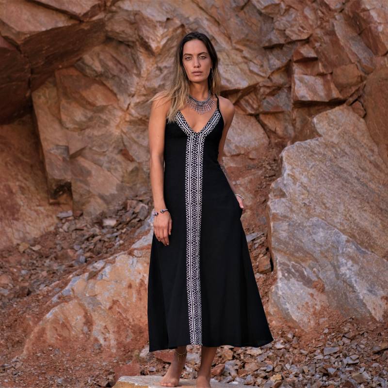 Göttinen Kleid ~ Boho Maxikleid Rückenfreies Sommerkleid Schwarzes Hochzeitsgast Festival Outfit Brennender Mann Kleidung M1 von DeviClothing