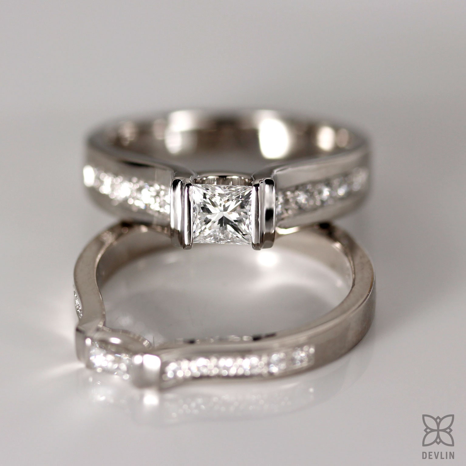 Palladium Diamant Hochzeits - Set Princess Cut Verlobungsringe Palladium Diamant Hochzeits - Set Princess Cut Verlobungsringe von DevlinDesignStudio