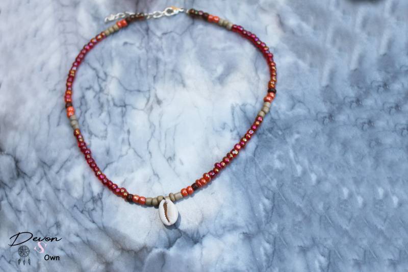 Halsband Mit Verschiedenfarbigen Perlen, Perlenhalsband, Sommerliches Halsband Halsband Mit Verschiedenfarbigen Perlen, Perlenhalsband, Sommerliches Halsband von Devonsown