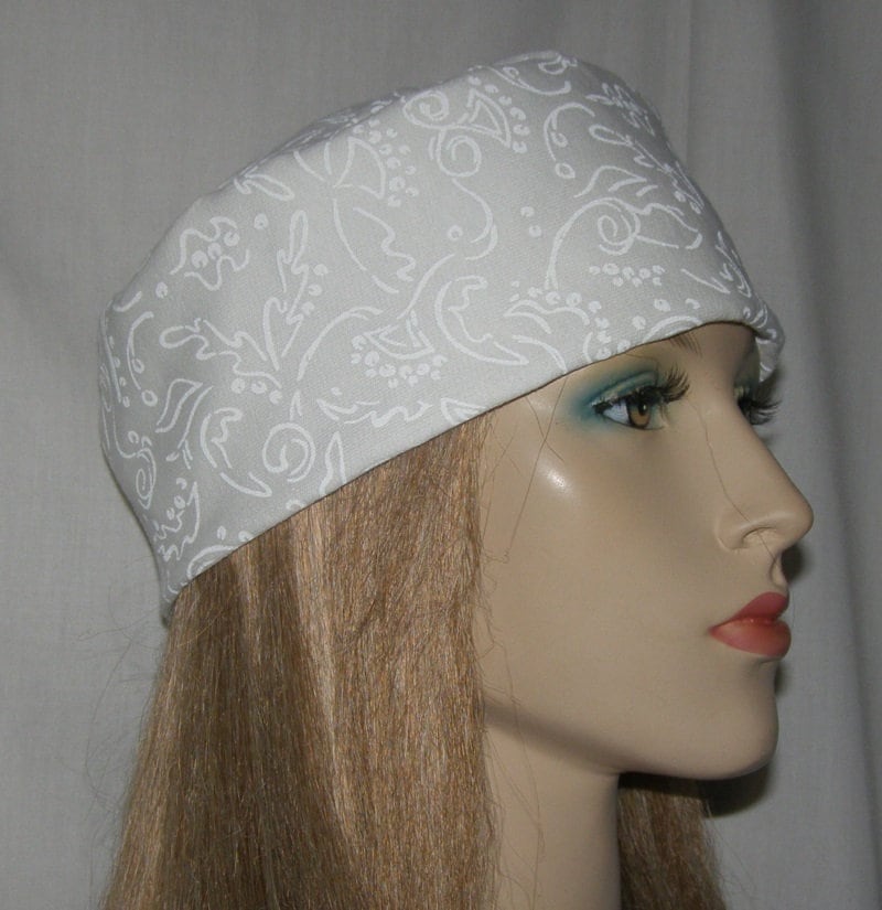 White Design Bucharian Kippah | Kopfbedeckung Yarmulka Kippot Bar Mitzvah Fledermaus Hochzeit Kipa Schädeldecke White Design Bucharian Kippah | Kopfbedeckung Yarmulka Kippot Bar Mitzvah Fledermaus Hochzeit Kipa Schädeldecke von DevorahChannah