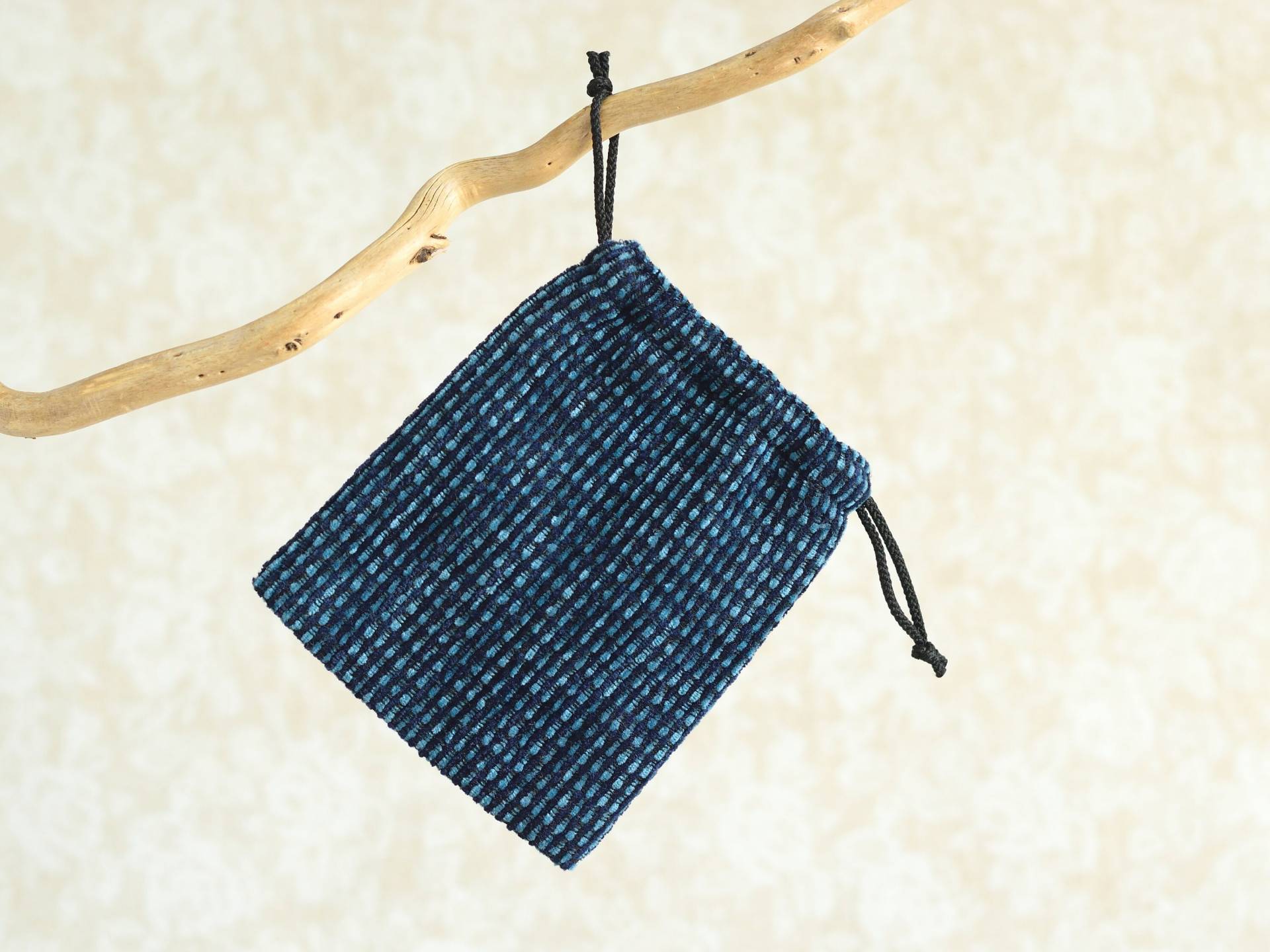 Blau Gestreifte Samt Kordeltasche Gefütterte Kristall Aufbewahrungstasche Blau Gestreifte Samt Kordeltasche Gefütterte Kristall Aufbewahrungstasche von DewsCraftHouse