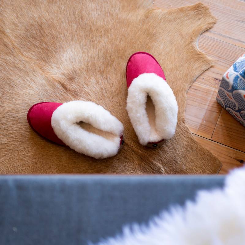 Rote Damenpantoletten Aus Schafwollleder Rote Damenpantoletten Aus Schafwollleder von Dgrandiose