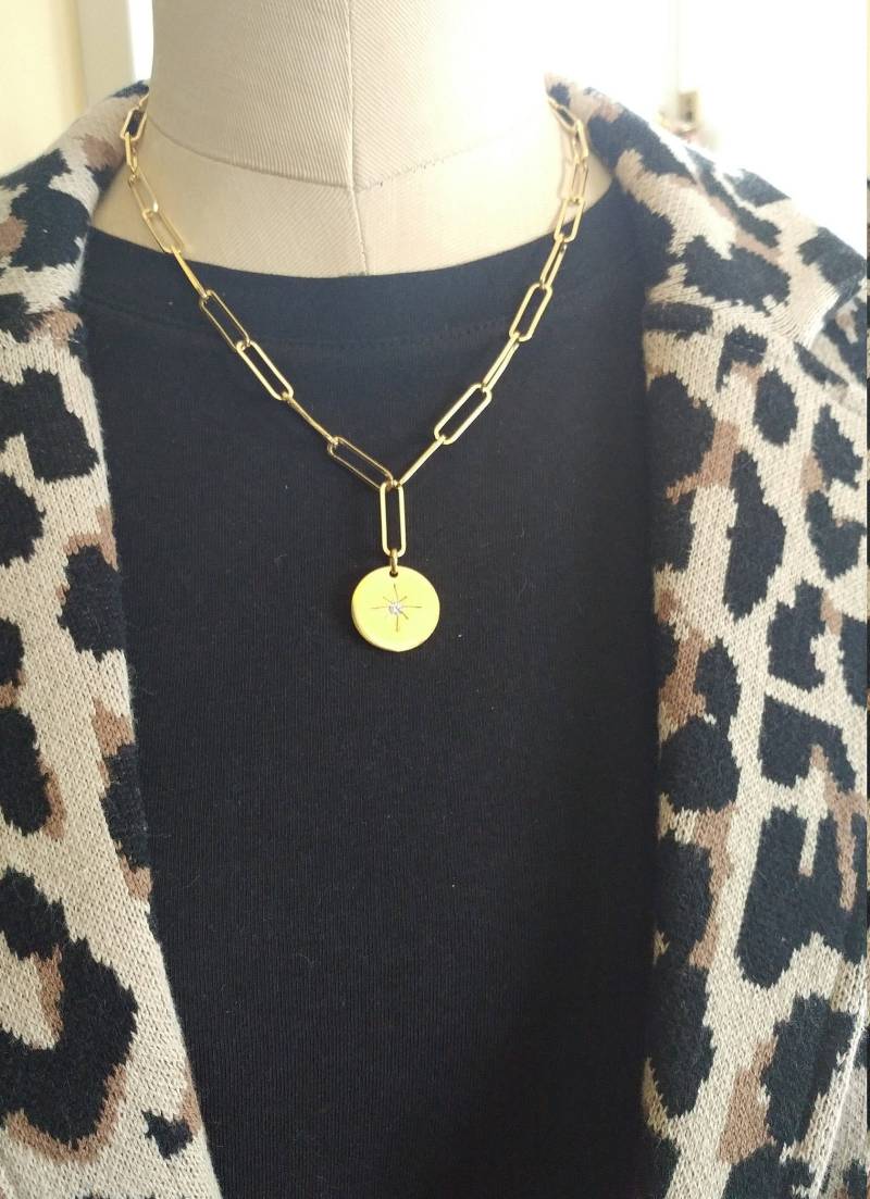 Papier-Clip Medaillon Halskette, Vergoldet Messing, Stern, Rund Papier-Clip Medaillon Halskette, Vergoldet Messing, Stern, Rund von DiBA