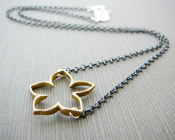 sterling Silber Halskette, Bronze Blume Lotus Oxidierte Kette Yoga Muttertag Geschenk sterling Silber Halskette, Bronze Blume Lotus Oxidierte Kette Yoga Muttertag Geschenk von DiBA