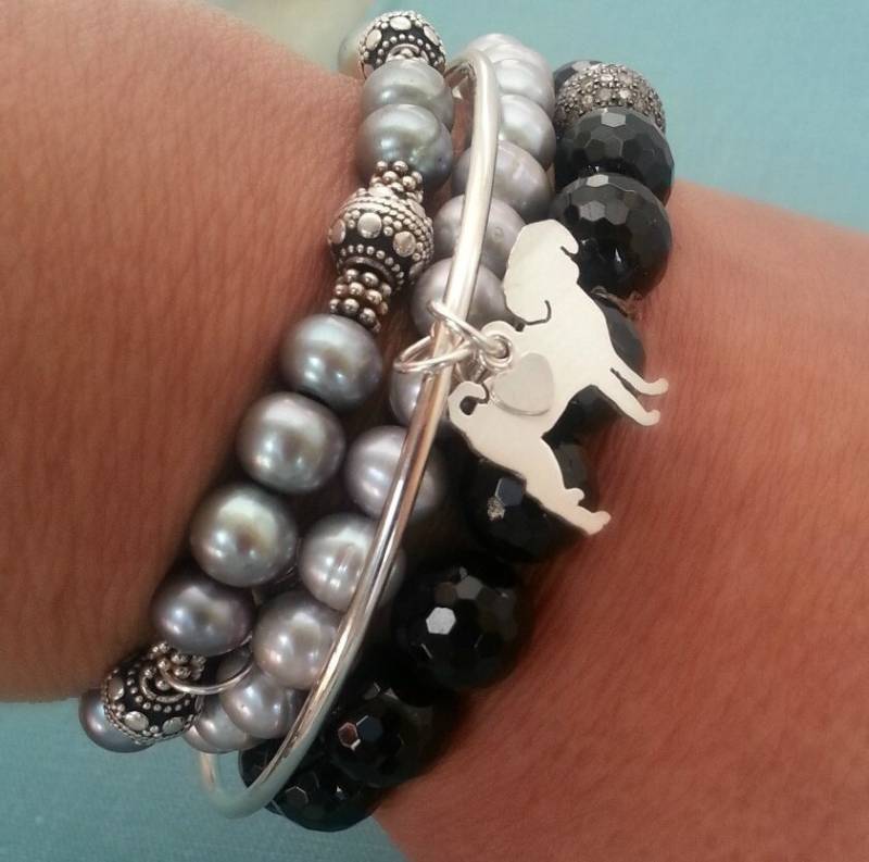 Puggle Dog Armreif, Sterling Silber Personalisiert Anhänger, Rasse Silhouette Charm, Rettungsunterstand, Hundeliebhaber Geschenk Puggle Dog Armreif, Sterling Silber Personalisiert Anhänger, Rasse Silhouette Charm, Rettungsunterstand, Hundeliebhaber Geschenk von DiBAdog