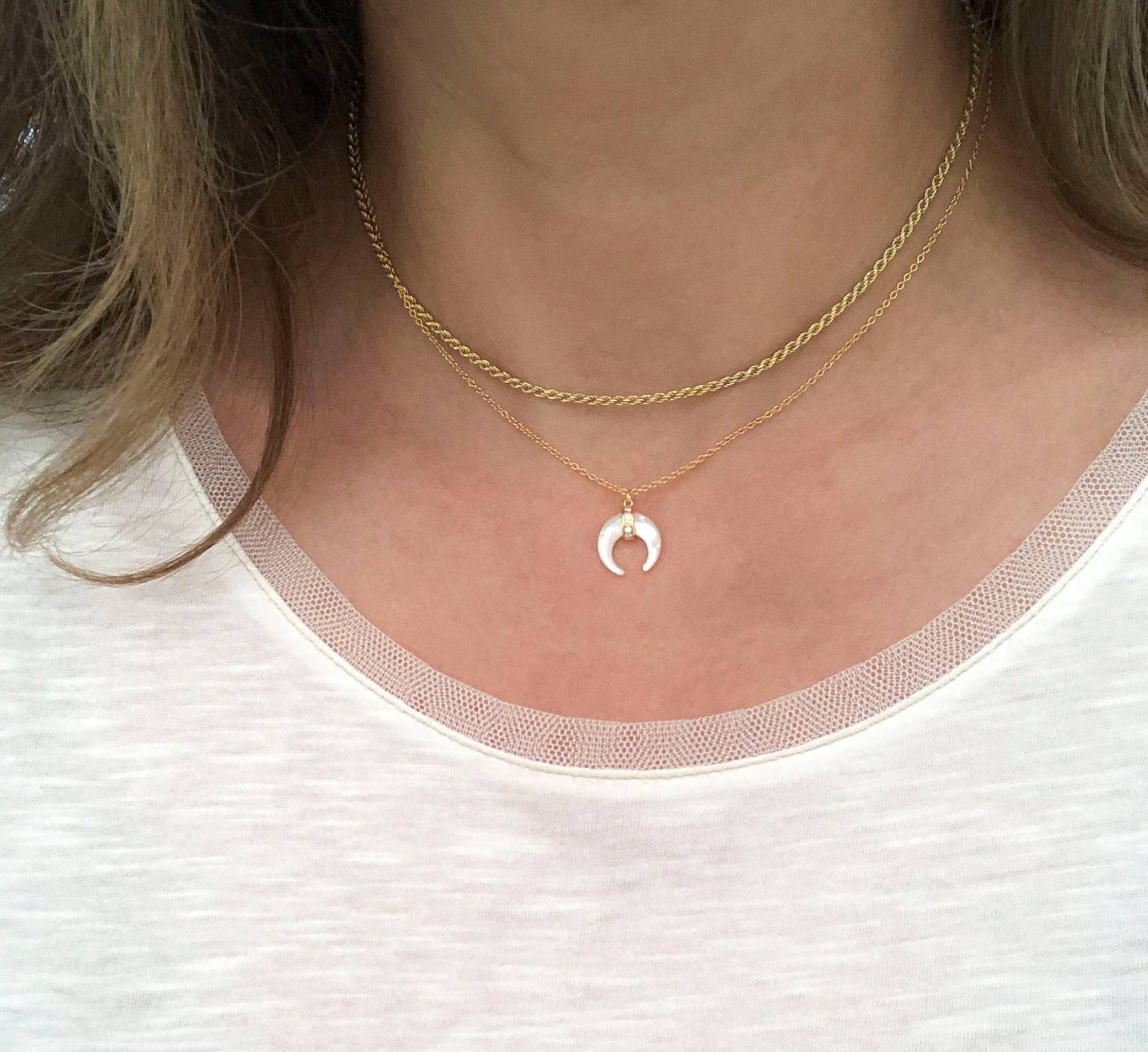 Zierliche Seilkette Halskette. Gedrehte Goldseilkette. Minimalistisch, Layering Schmuck Zierliche Seilkette Halskette. Gedrehte Goldseilkette. Minimalistisch, Layering Schmuck von DiJewelz