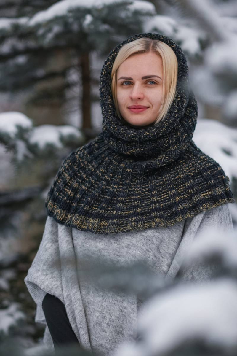 Dimargo - Handmade Scarfs Unique Models/Handgestrickte Schals Jedes Teil Ein Unikat Dimargo - Handmade Scarfs Unique Models/Handgestrickte Schals Jedes Teil Ein Unikat von DiMargoClothing