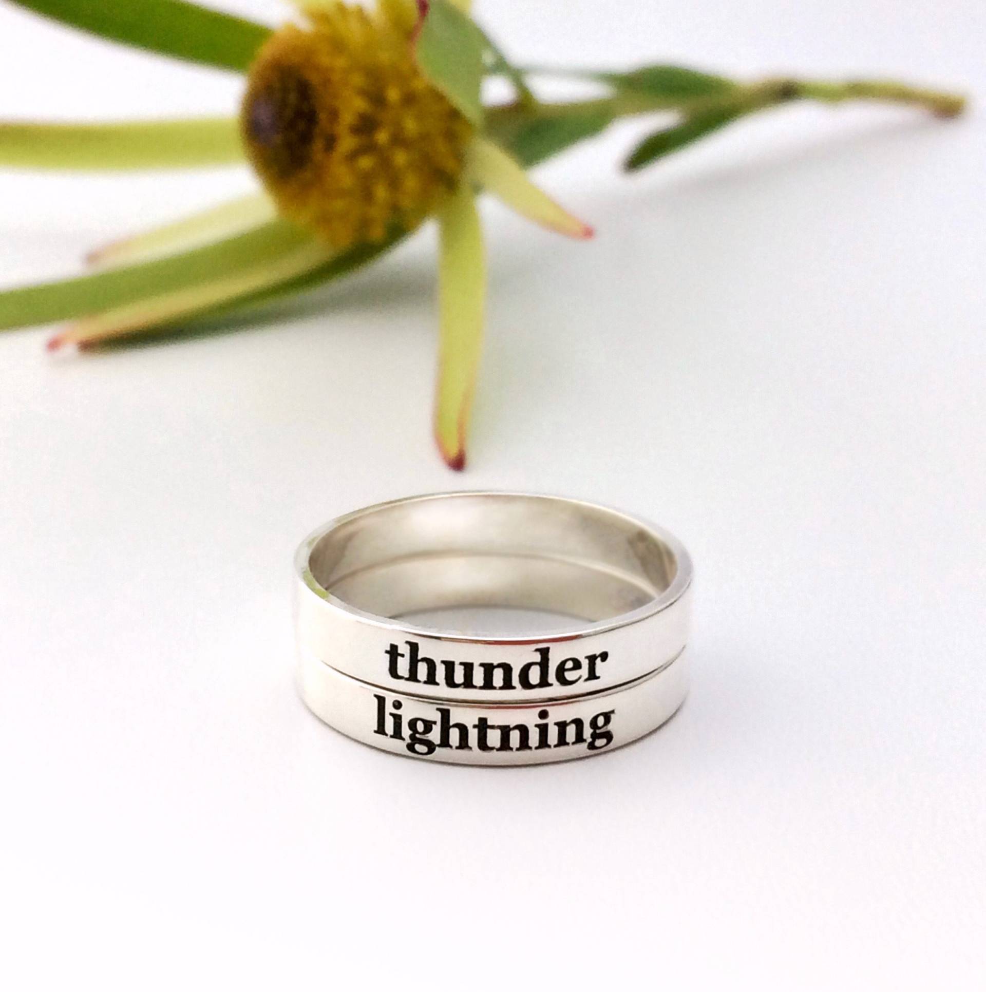 Individuell Gravierter Sterling Silber Stack Mutterring, Namensring, Mutterring Individuell Gravierter Sterling Silber Stack Mutterring, Namensring, Mutterring von DiPiazzaHandmade