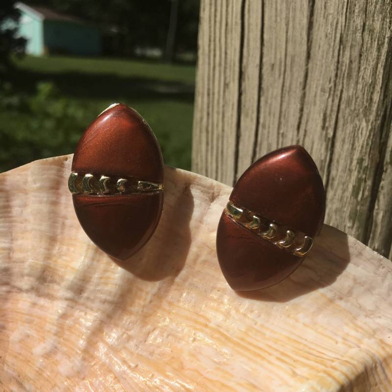 Goldtone, Rootbeer Braun, Modeschmuck, Ohrclips, Wear, Repurpose, Upcycle, Schuhclip, Knopfabdeckung Goldtone, Rootbeer Braun, Modeschmuck, Ohrclips, Wear, Repurpose, Upcycle, Schuhclip, Knopfabdeckung von DiVerseBlessings