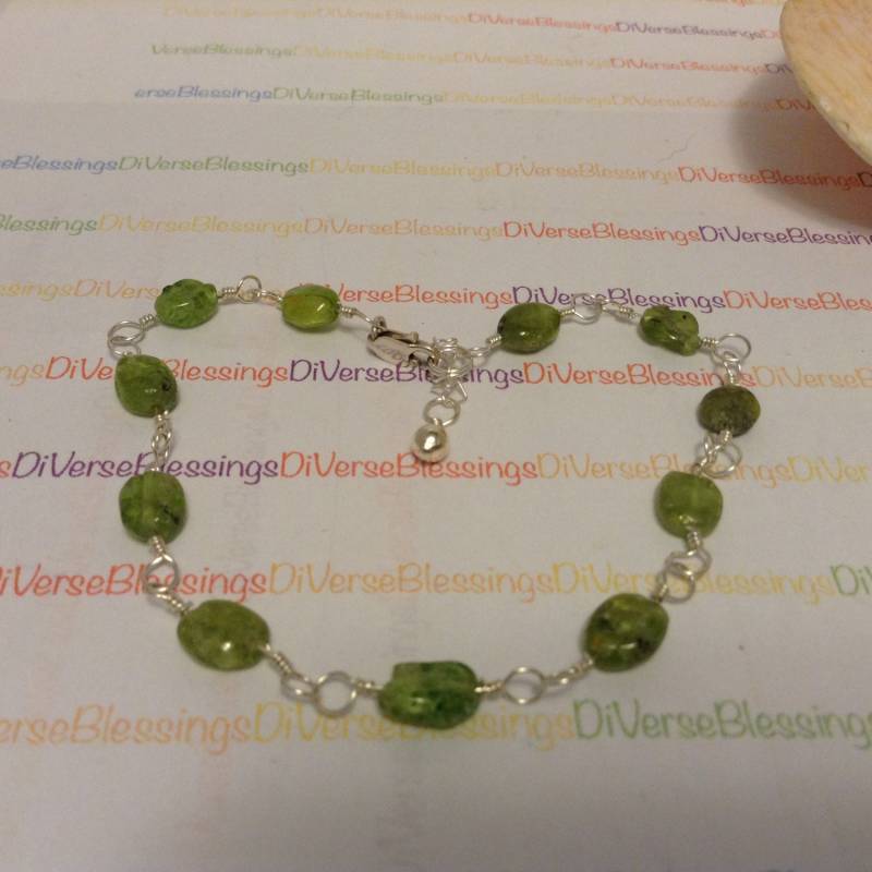 Peridot, Echter Edelstein, August, Geburtsstein, Wire Wrapped, Perlenarmband, Sterling Silber, Karabinerverschluss, Verlängerung von DiVerseBlessings