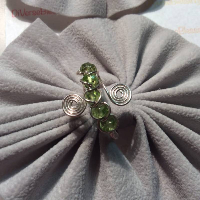 Schmetterling, 5 Stein, Geburtsstein, Echter Edelstein, Draht Gewickelt, Einstellbar, Original Design, Sterling Silber, Silber Gefüllt Schmetterling, 5 Stein, Geburtsstein, Echter Edelstein, Draht Gewickelt, Einstellbar, Original Design, Sterling Silber, Silber Gefüllt von DiVerseBlessings