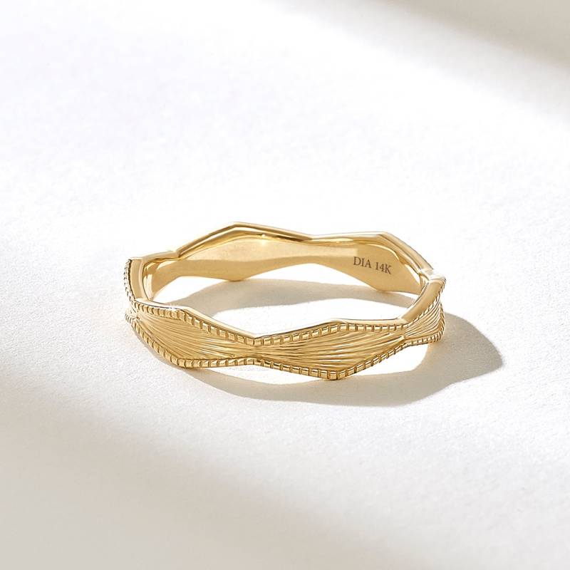14K Solid Gold Wave Milgrain Ring, Vintage Rhombus Ehering Für Frauen, Strukturierte Antique Style Stapelbar Ehe Schmuck von DiaFineJewelry