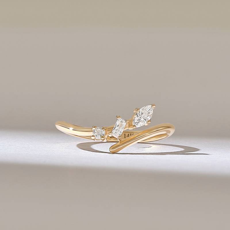 Diamant Diamantring, 14K Solid Gold Gebogener Marquise Baguette Einzigartiger Diamantring Für Frauen, Geschenk Frau, Sie von DiaFineJewelry