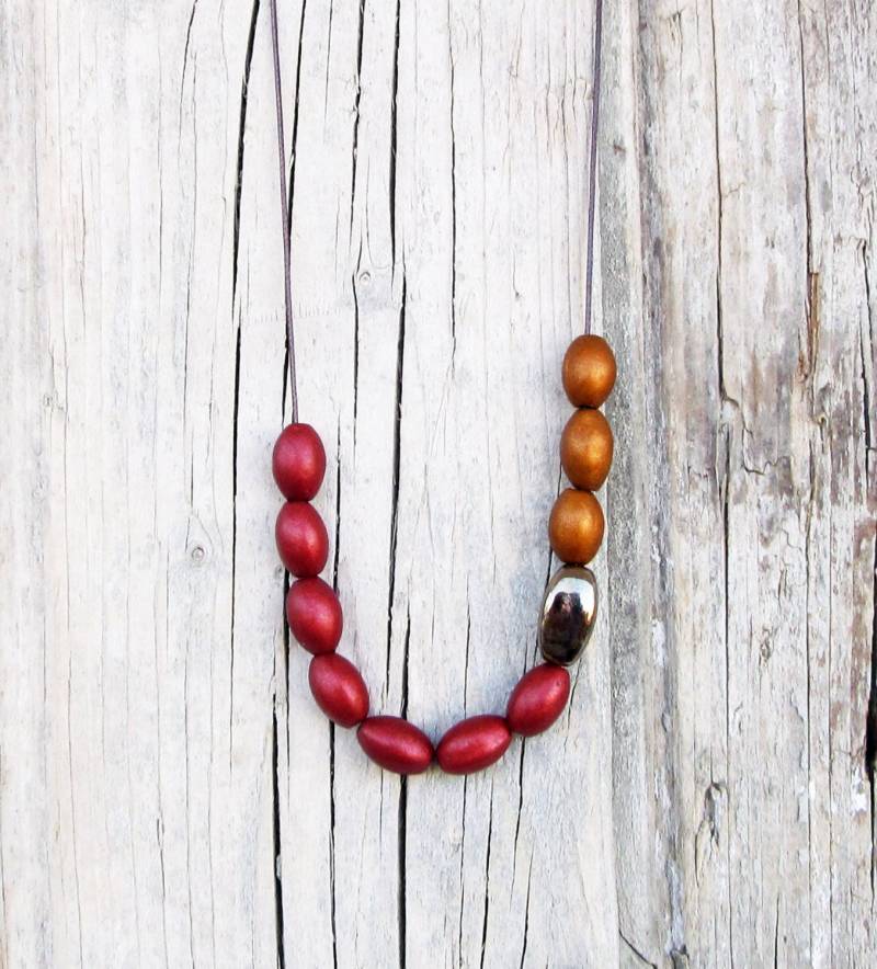 Keramikperlenkette Burgund Erdtöne Boho Halskette von DiaStyle