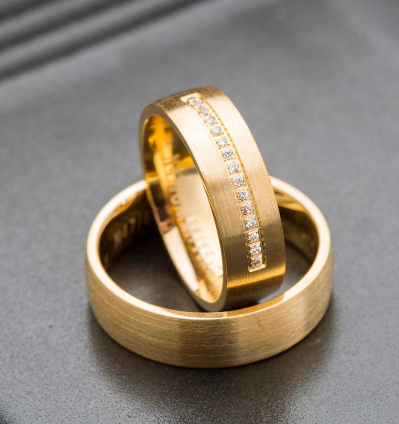 14K Gold Ehering Set, 0, 08Ct Diamant Braut Und Bräutigam Einzigartige Matching Band Seine Sie Band, Set von DialookJewelry