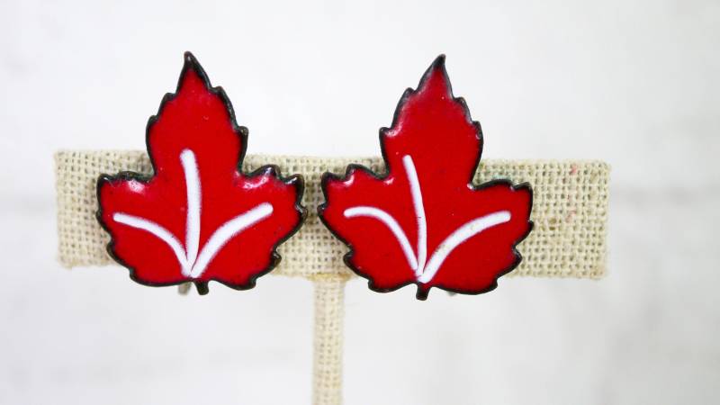 Kostenlose Versand Jahrgang Rot-Ahorn Blatt Schraube Wieder Ohrringe Schmelz Kostenlose Versand Jahrgang Rot-Ahorn Blatt Schraube Wieder Ohrringe Schmelz von DiamondDustVintage