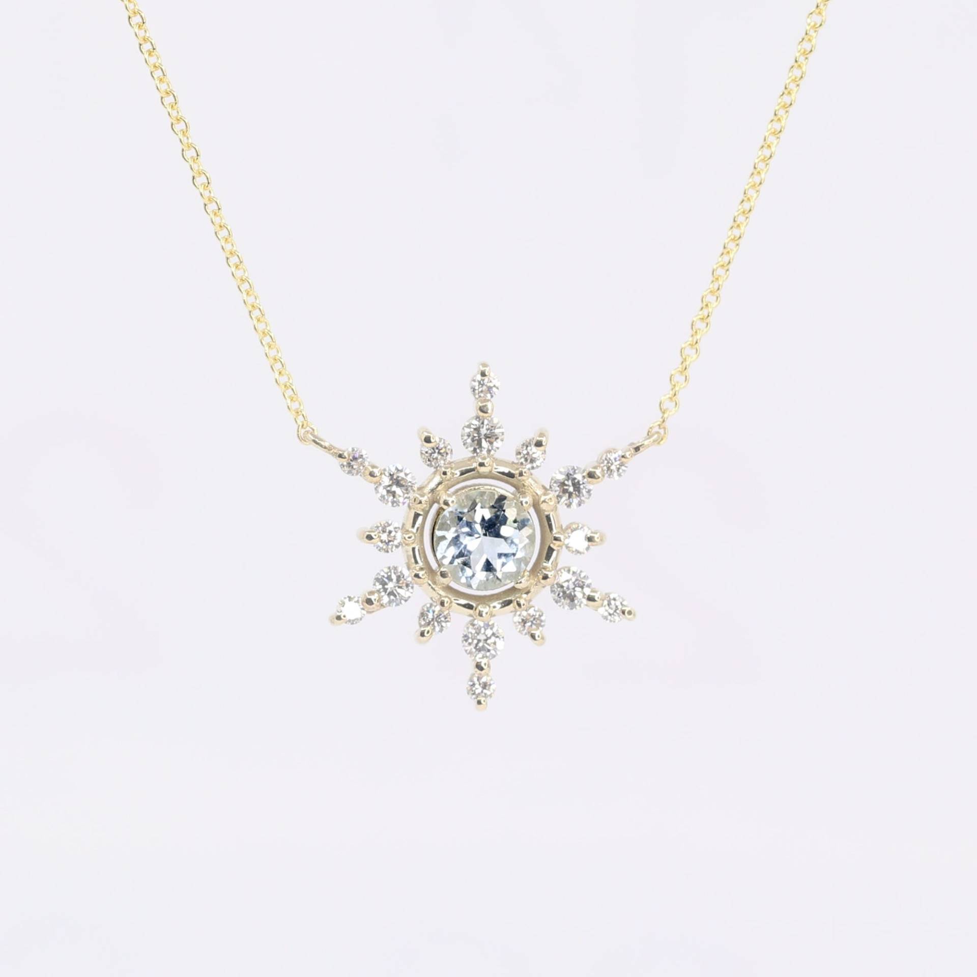 14K Aquamarin Diamant Schneeflocke Halskette/Aquamarine Anhänger Weißgold von DiamondFineJewelry