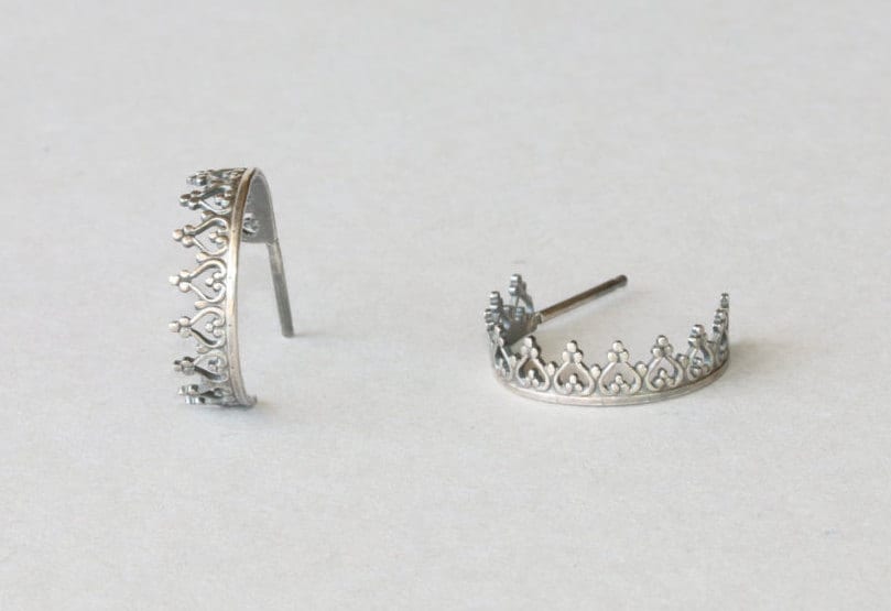 Krone Hoop Ohrstecker | Sterling Silber Oxidiert Krone Hoop Ohrstecker | Sterling Silber Oxidiert von DiamondFishJewellery