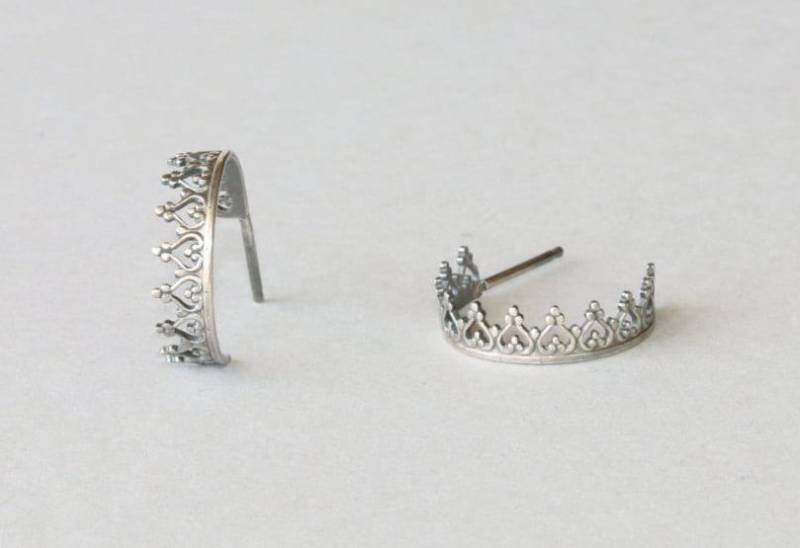 Krone Hoop Ohrstecker | Sterling Silber Oxidiert Krone Hoop Ohrstecker | Sterling Silber Oxidiert von DiamondFishJewellery