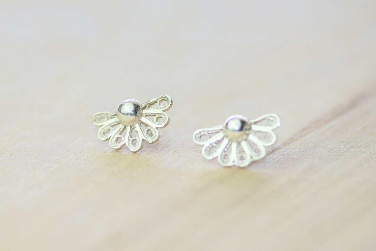 Spitze Ohrstecker | Silber Ohr Kletterer Spitze Ohrstecker | Silber Ohr Kletterer von DiamondFishJewellery