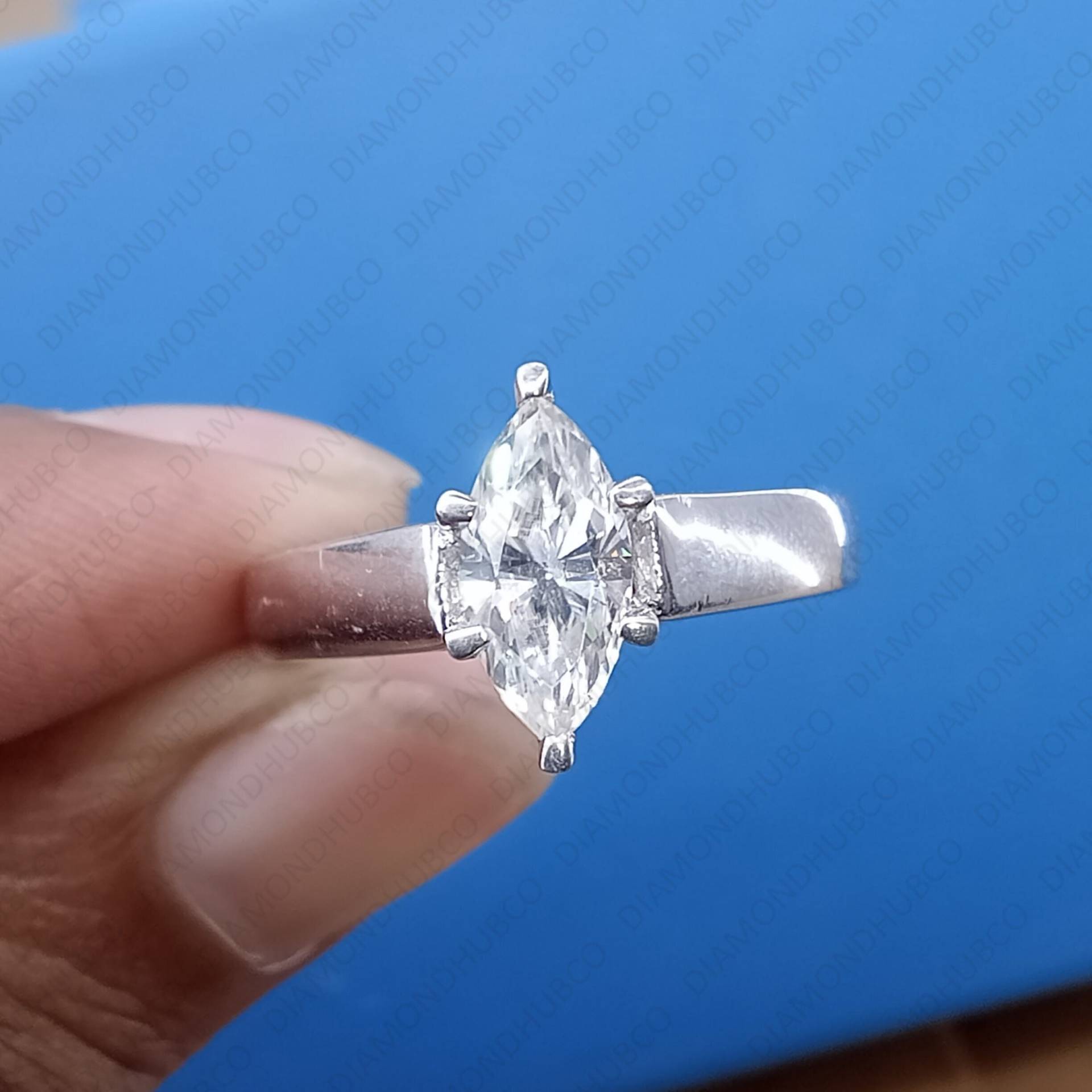 Marquise Cut Moissanite Verlobungsring, Massiver 14K Goldring, Einfache Solitaire Ring Für Frauen, Jubiläumsgeschenk von DiamondhubCo