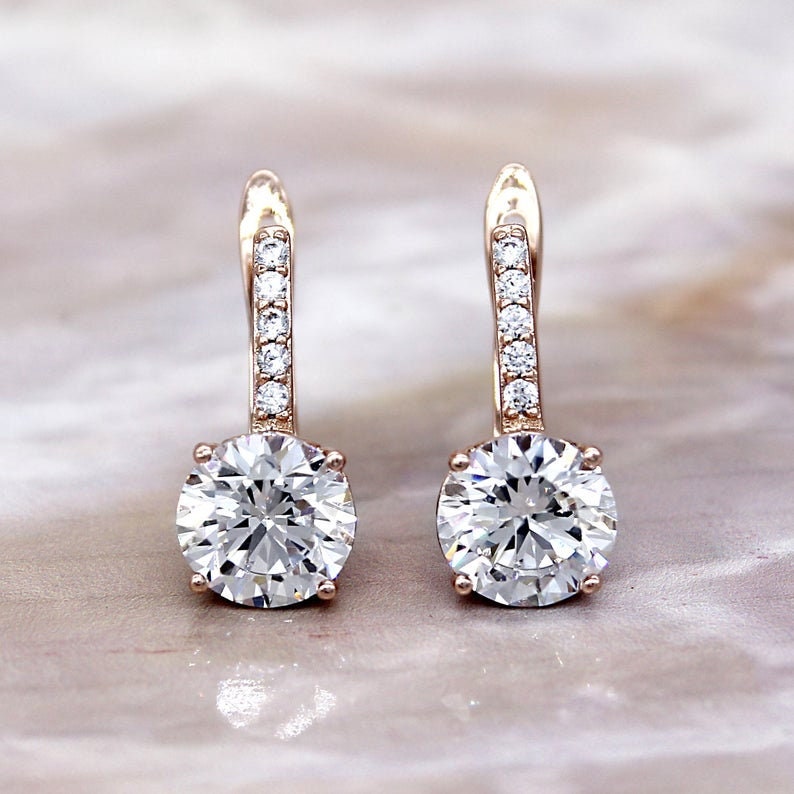 Huggie Hoop Ohrringe 1, 50 Ct Runde Form Zertifizierte Moissanite Diamant Plug Anspruchsvolle Und Geschenk Für Geburtstag Zu Ihrem Kostbaren von Diamondking007