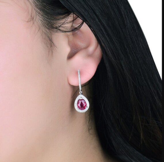 Teardrop Huggie Hoop Ohrringe Baumeln Tropfen 1 Ct Gesamt Pear Cut Einzigartige Stil Zertifizierte Cz Ohrstecker Für Ihren Partner von Diamondking007