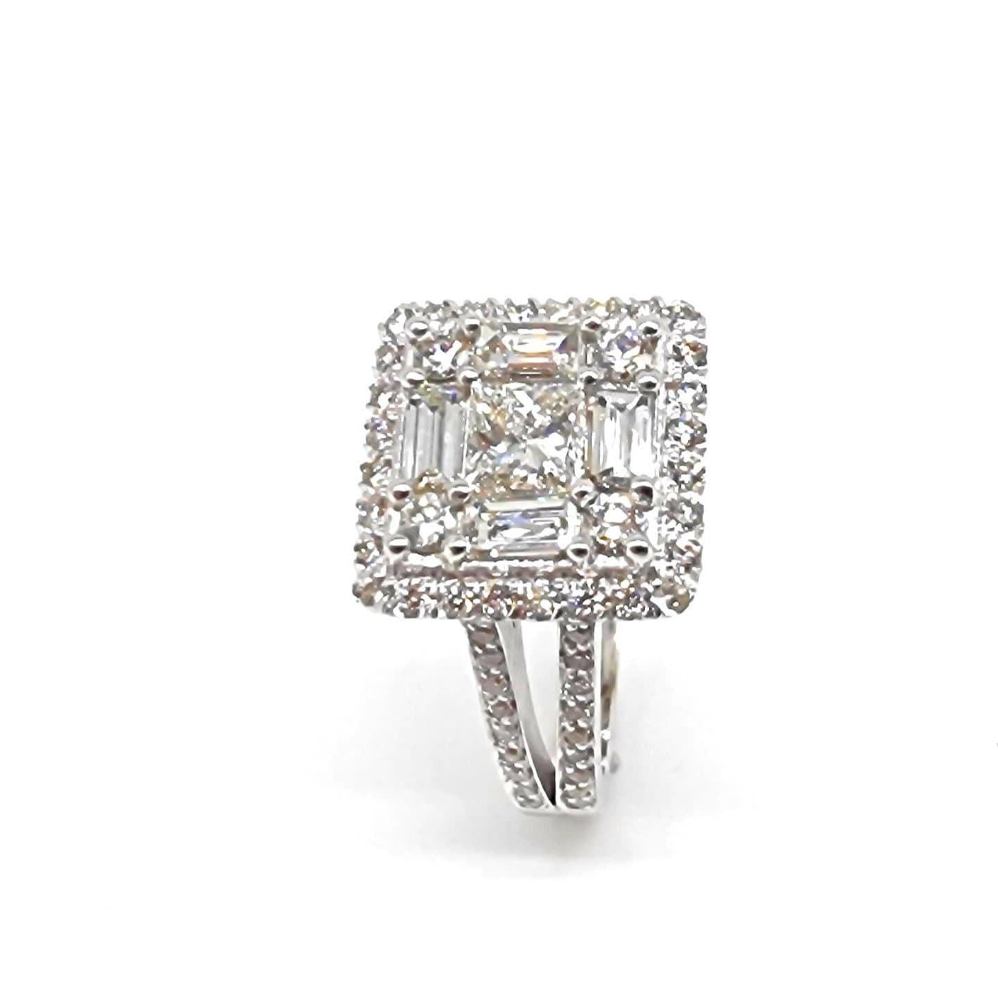 14 K Gold, 1 Runder Diamant 0, 40 Ct, Farbe E Reinheit, Vs 4 Baguette-Diamanten 0, 55 Ct von DiamondsMia