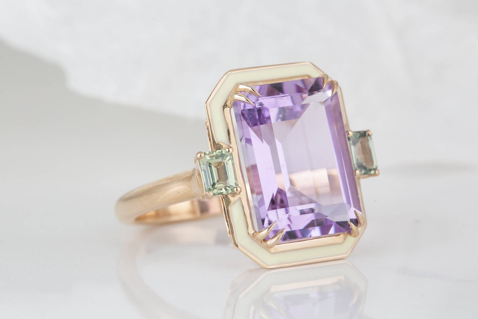 Art Deco Und Cocktail Style Ring, 5, 95 Ct. Amethyst Saphir Ring Aus 14K Gold Oder 925 Sterling Silber von DiamondsVivid