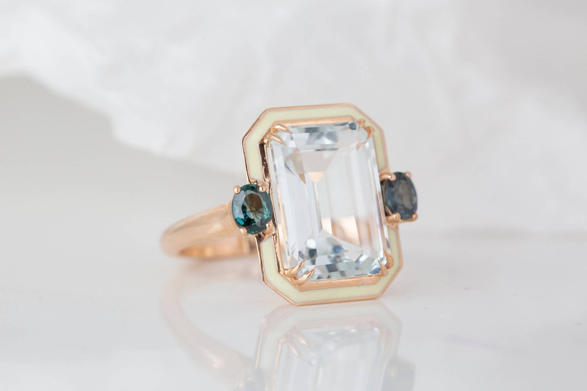 Art Deco Und Coktail Stil Ringe, 6, 50 Ct Topas Montana Saphir 14K Gold Cocktail Ring von DiamondsVivid