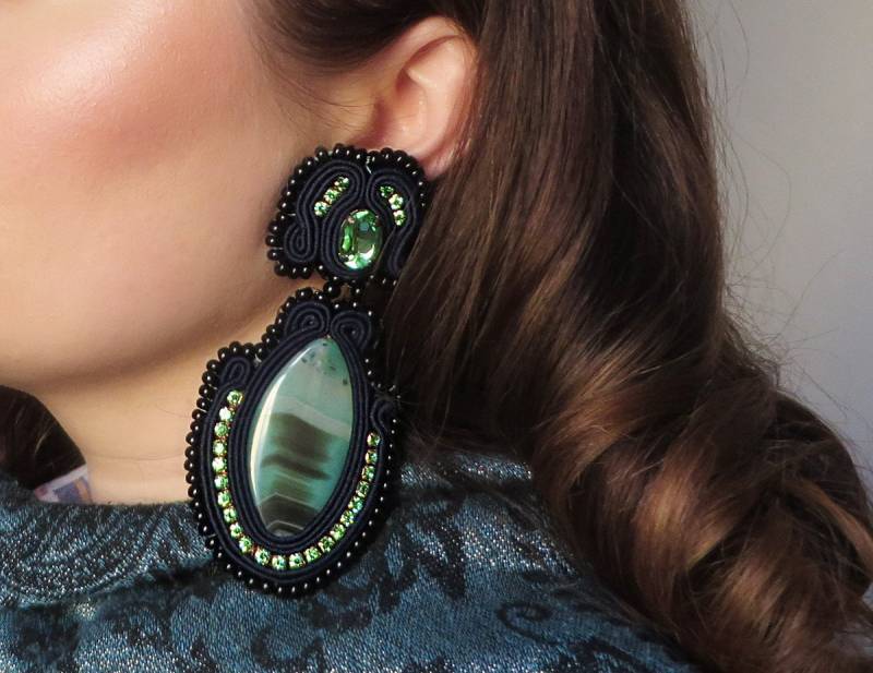 Grüne Achat Ohrringe/Blaue Soutache Große Kronleuchter Lange Kristall Übergroße Statement von DianaDeluxe