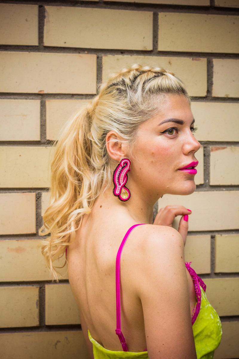 Pink Soutache Ohrringe/Kristall Strand Party Handmade Bolzen Lange Einzigartige Fuchsia Große Ohrring von DianaDeluxe