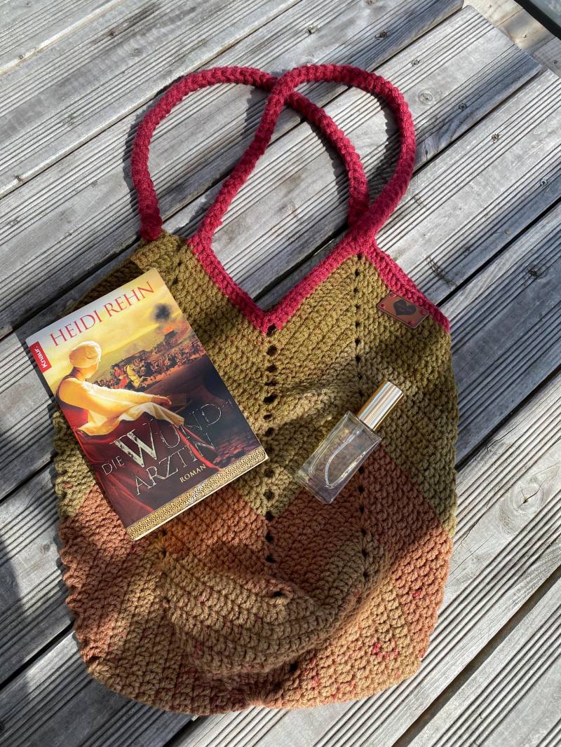 Gehäkelte Umhängetasche „Big" Im Boho-Vintage-style von DianaEinzigARTig