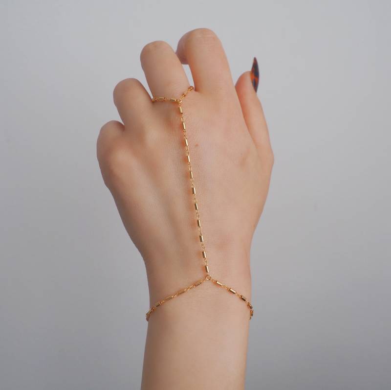 Zierliche Handkette Im Boho-stil Mit 14-Karätigem Gold Gefüllt von DianaHoDesigns