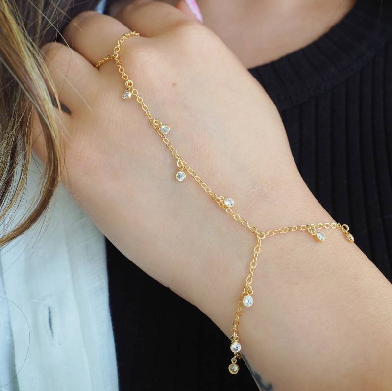 Zierliche Handkette Mit 14-Karätigem Gold Gefülltem Cz-Diamant-Shaker von DianaHoDesigns