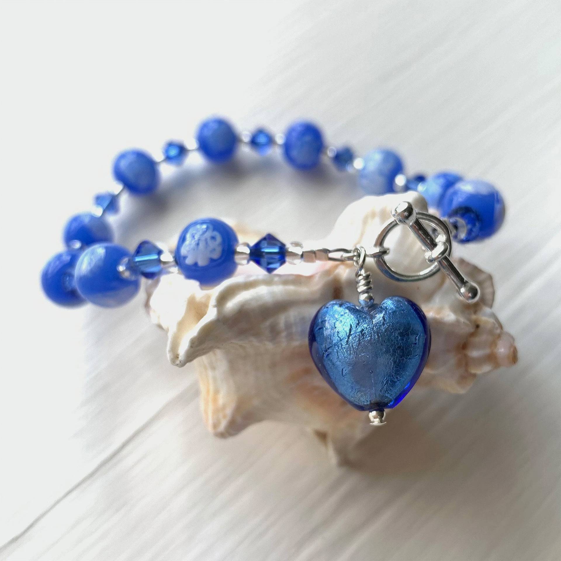 Diana Ingram Armband Mit Margeritenkugel Aus Muranoglas, Swarovski© Kristallen, Kleinem Herzanhänger Und Silberverschluss von DianaIngramJewellery