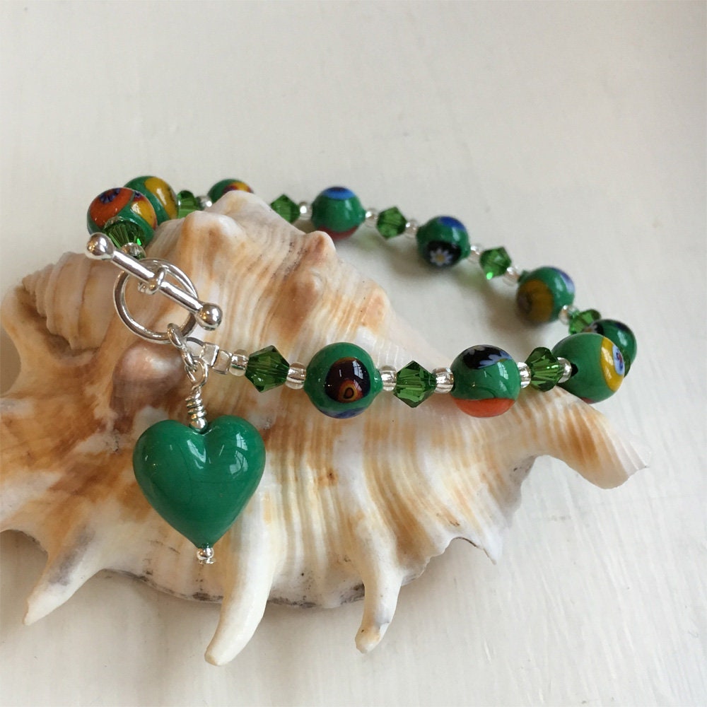 Diana Ingram Armband Mit Pastelligen Murano Glas Mosaik Kugeln, Swarovski© Kristallen, Kleinem Herz Anhänger Und Sterling Silber Karabinerverschluss von DianaIngramJewellery