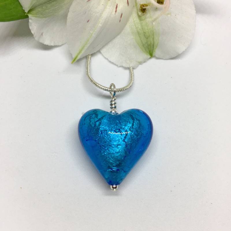 Diana Ingram Halskette Mit Mittelgroßem Herz Anhänger Aus Murano Glas in Türkisfarben An Einer Kette Sterling Silber von DianaIngramJewellery