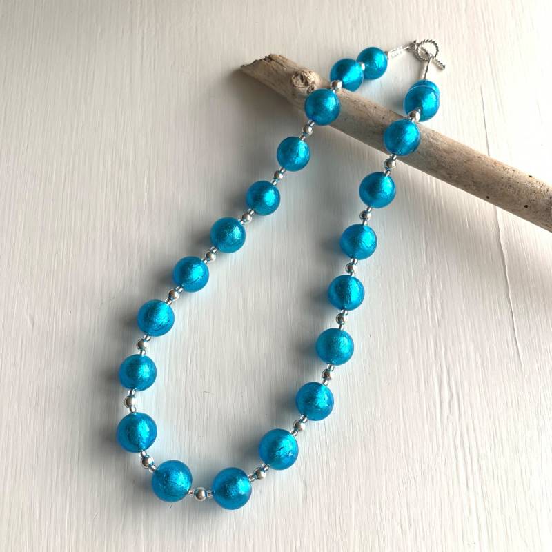 Diana Ingram Kette Mit Türkis | Blau Murano Glas Kugeln Auf Sterling Silber Perlen Und Verschluss Diana Ingram Kette Mit Türkis | Blau Murano Glas Kugeln Auf Sterling Silber Perlen Und Verschluss von DianaIngramJewellery