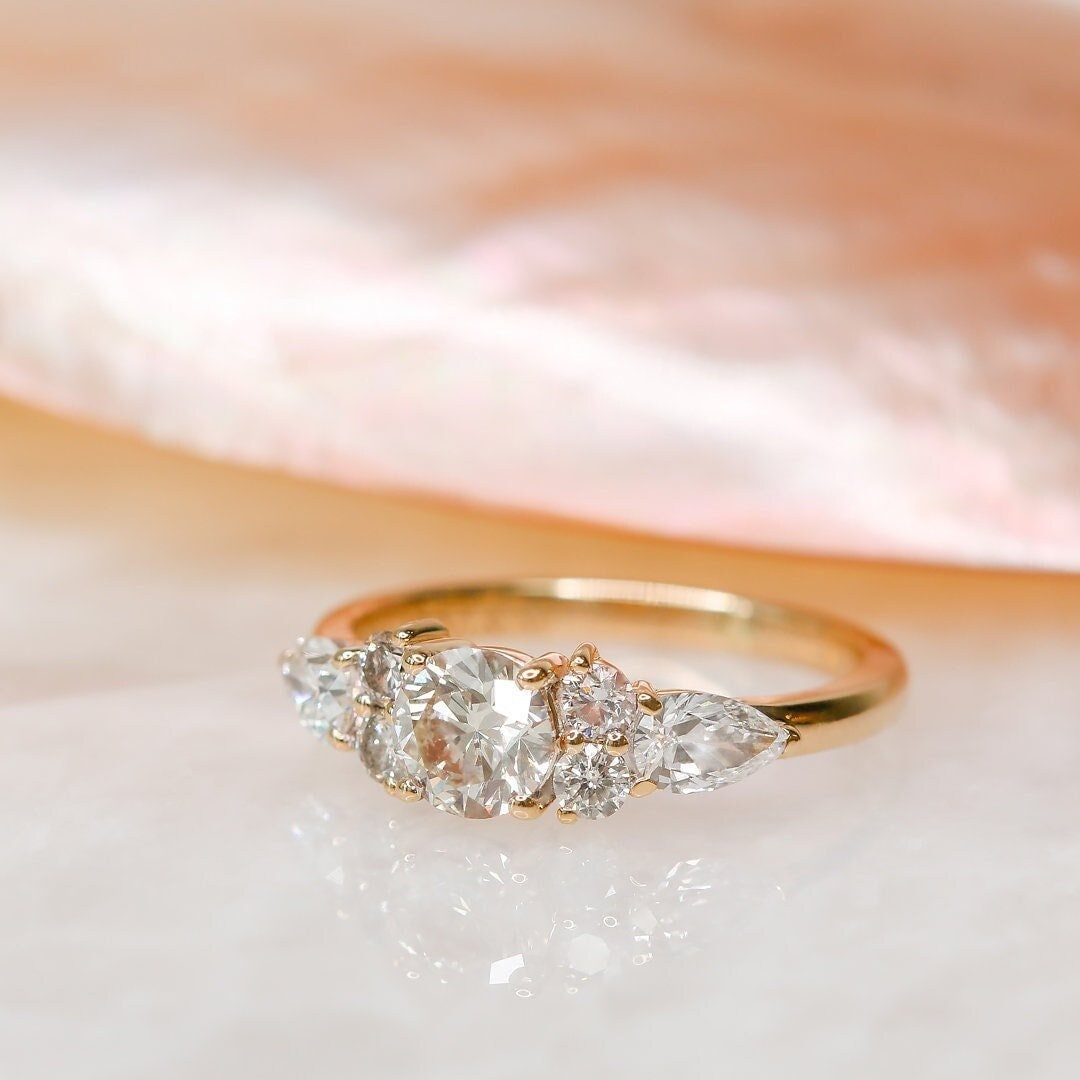 1, 5 Karat Diamant Verlobungsring, Rundschliff Cluster Ring, Hochzeitsschmuck, Jubiläumsring von DianaRafaelJewelry