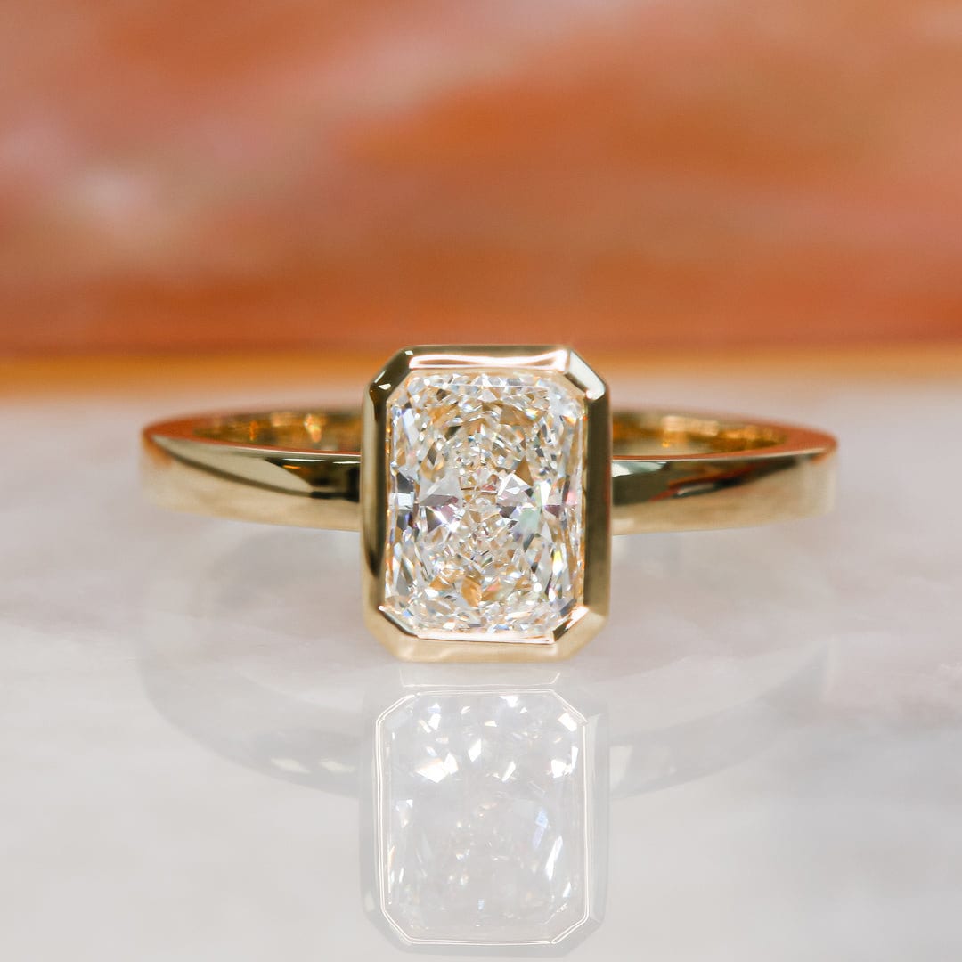 1 Karat Lünette Diamant Ring, Radiant Cut Verlobungsring, Bezel Quadrat 14K Gold Ring von DianaRafaelJewelry