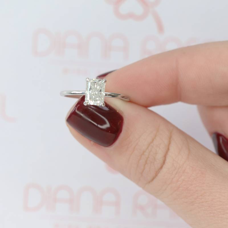 Diamant Ring Mit Strahlendem Schnitt, Länglicher Verlobungsring Versteckter Heiligenschein Ring, Goldring von DianaRafaelJewelry