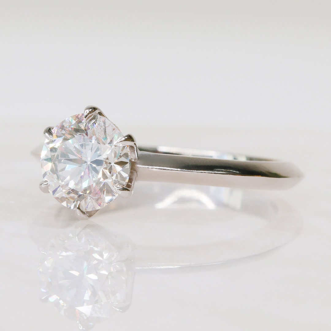 Runder Diamant Verlobungsring, Solitär Ring, 14K Weißer Gold Verlobungsring von DianaRafaelJewelry