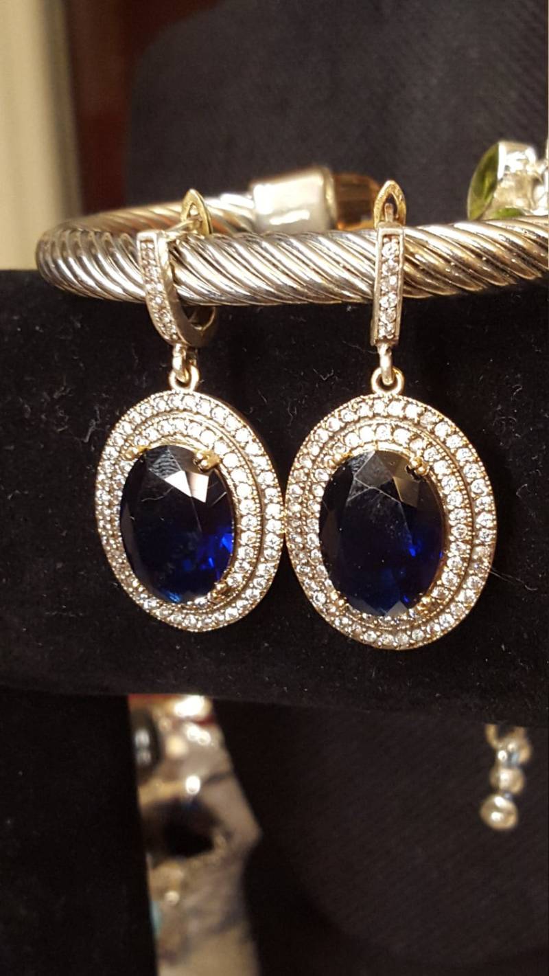 Blauer Saphir Weißer Topas-sterling-Silber Und Gold Vermeil Ohrringe von DianaReevesJewelry