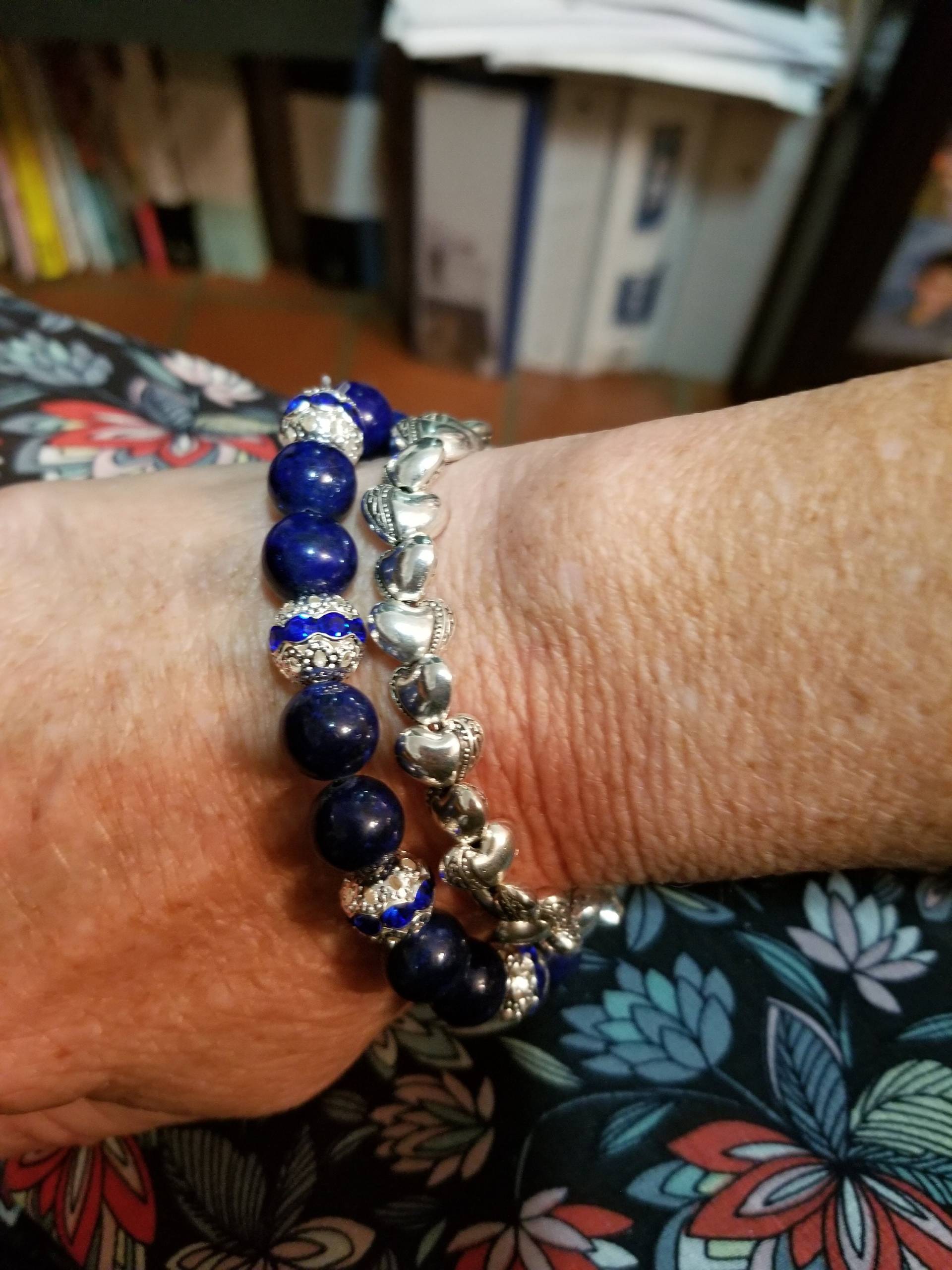 Lapislazuli Und Silber Dehnbares Armband Mit Blauen Swarovski Kristallen. 2Er Set von DianaReevesJewelry