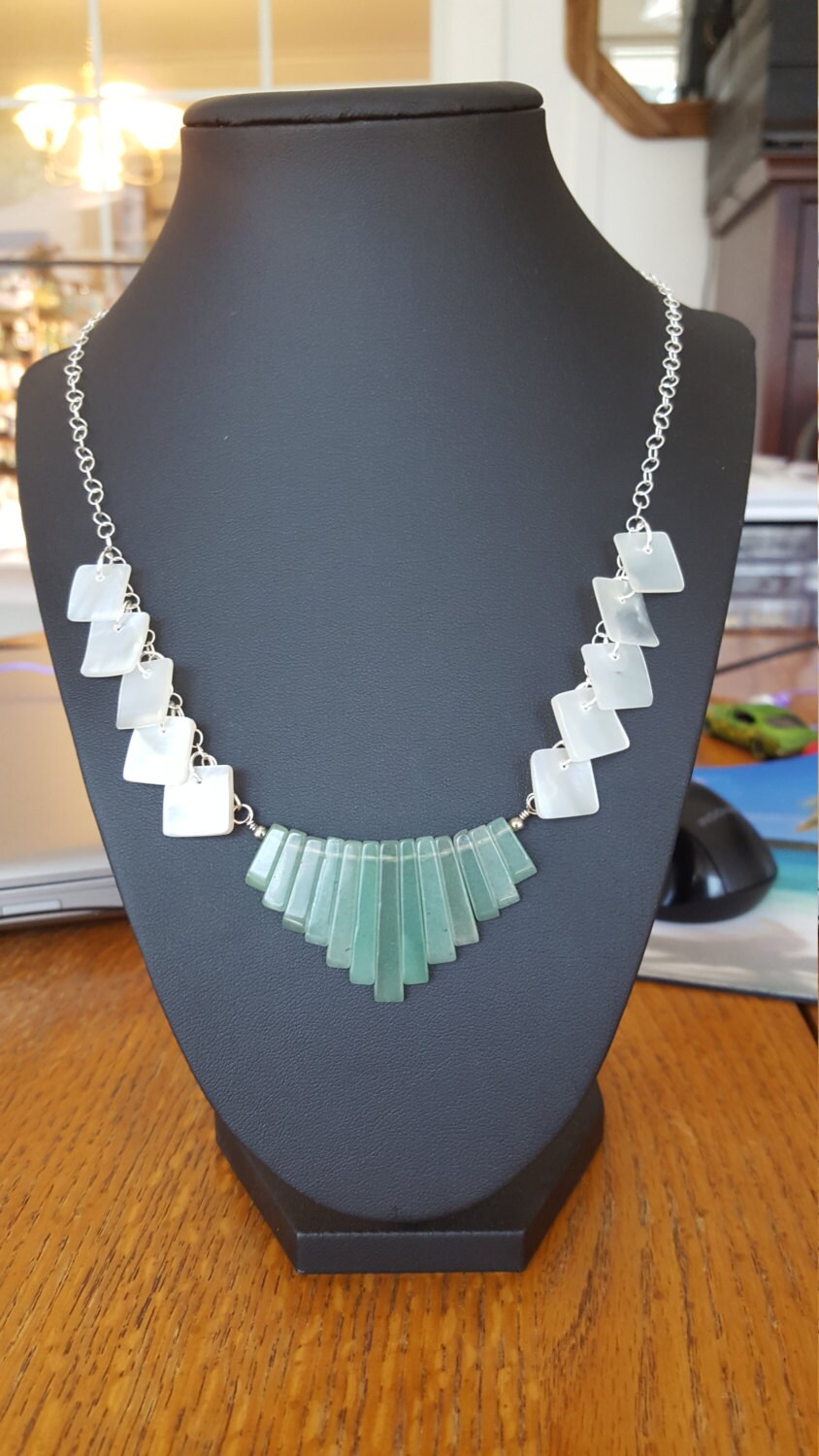 Grünes Moosachat Und Mutter Der Perle Anhänger An Kette Aus Sterlingsilber 16 Zoll von DianaReevesJewelry