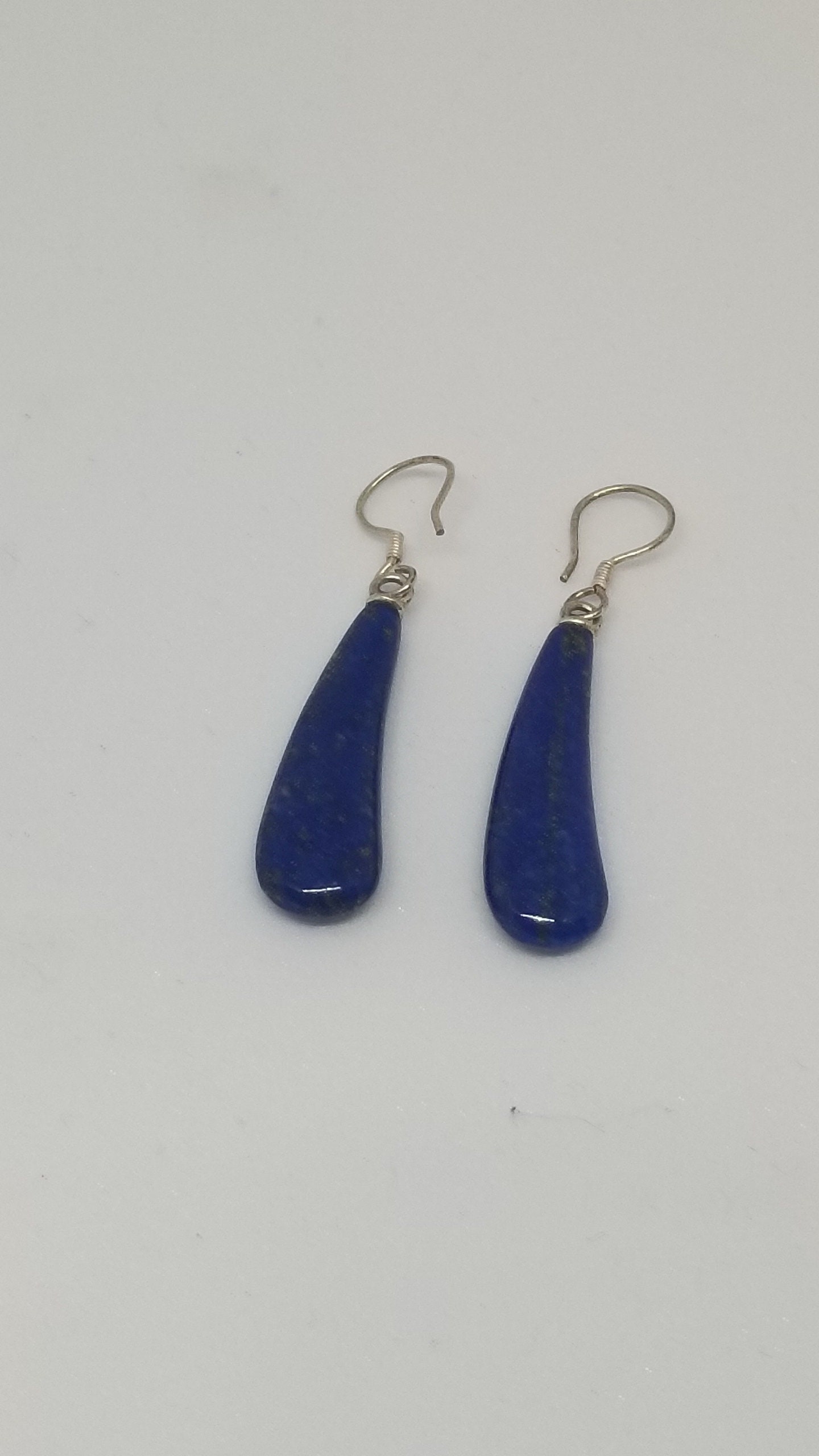 Handgefertigte Lapis Lazuli Tropfen Ohrringe von DianaReevesJewelry