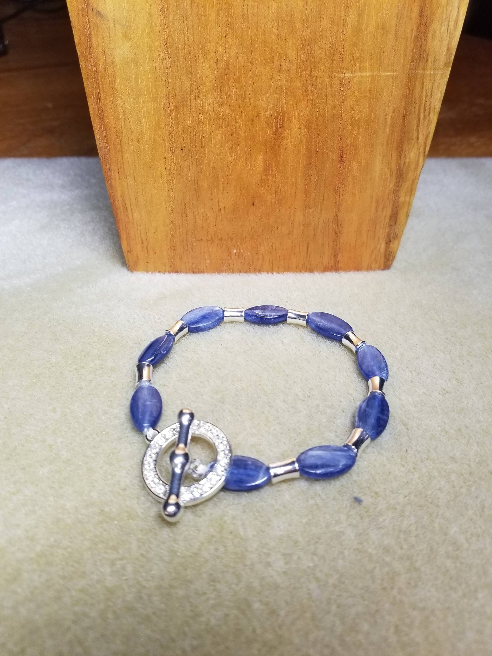 Kyanit Perlen Und Sterling Silber Armband von DianaReevesJewelry