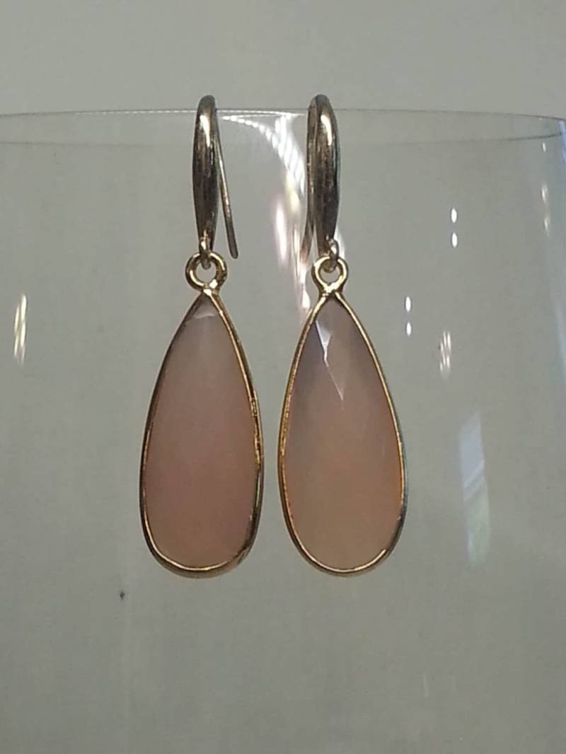 Tränenblech Facettiertem Chalcedon Gold Plattiert Silber Ohrringe Rosa von DianaReevesJewelry