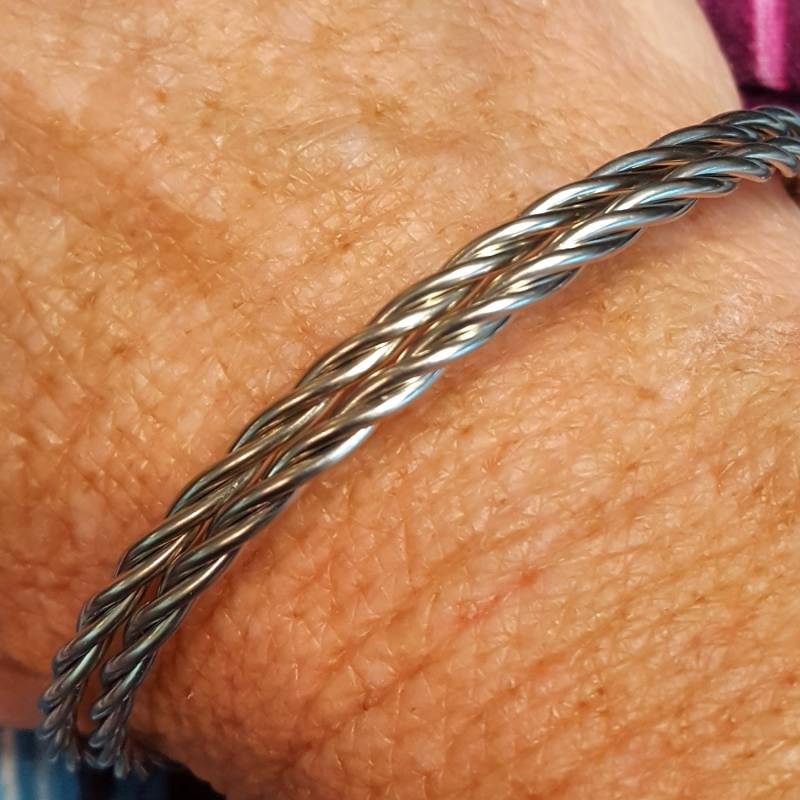 Versilbertes Kupfer Manschette Armband von DianaReevesJewelry